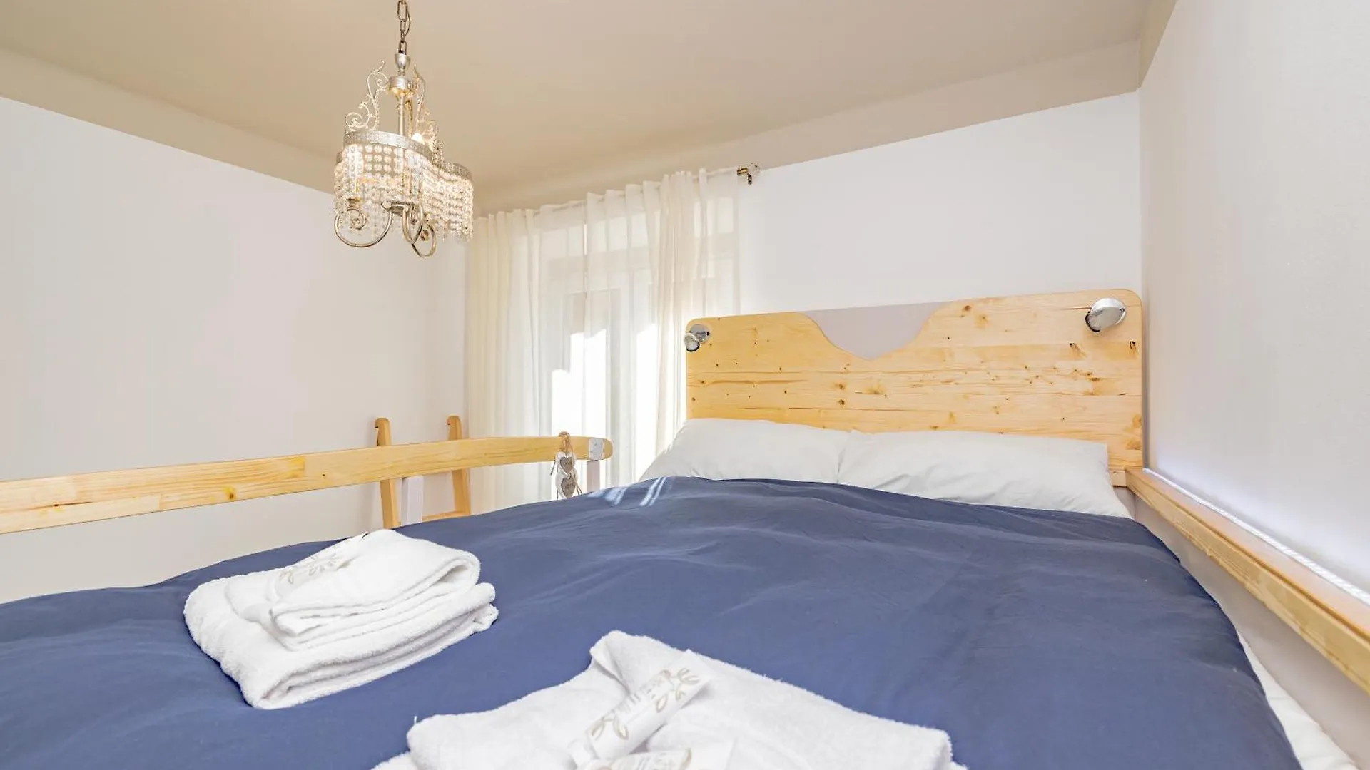2 Bedroom Apartment - Buzzi Hospital, Sempione, Mico, 100Mt Metrom5 Милан